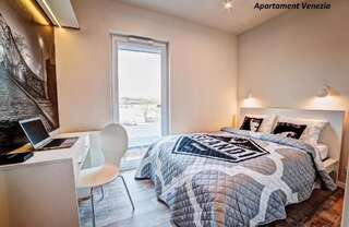 Апартаменты Apartamenty Homely Place 9 - Parking. Познань Улучшенные апартаменты-8