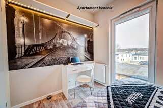 Апартаменты Apartamenty Homely Place 9 - Parking. Познань Улучшенные апартаменты-9